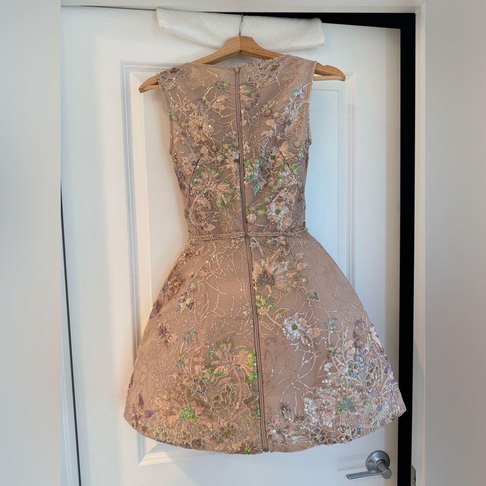 NWOT BRONX AND BANCO Violet‎ Mini Dress in Gold Sequin, wedding guest, cocktail - Picture 10 of 13